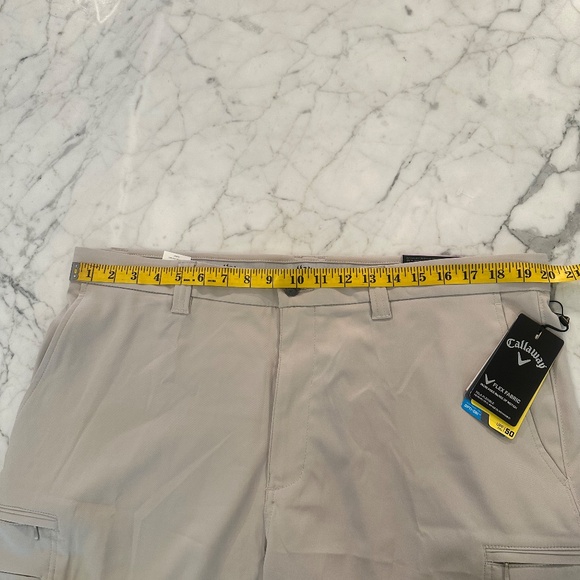 NWT Callaway Ceinture Active Khaki Shorts in Size 38 - Picture 6 of 15